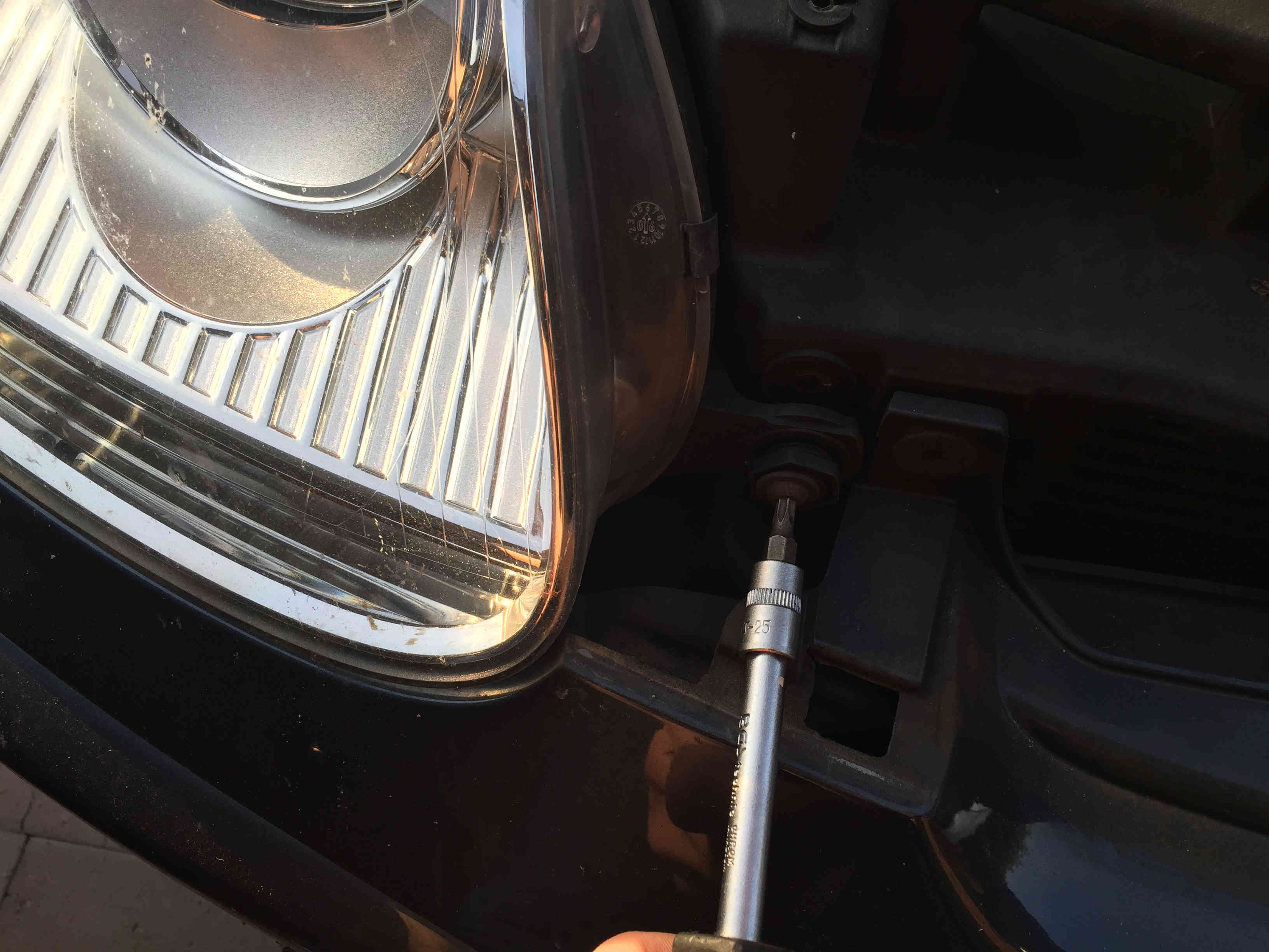 golf_5_scheinwerfer_ausbauen_6