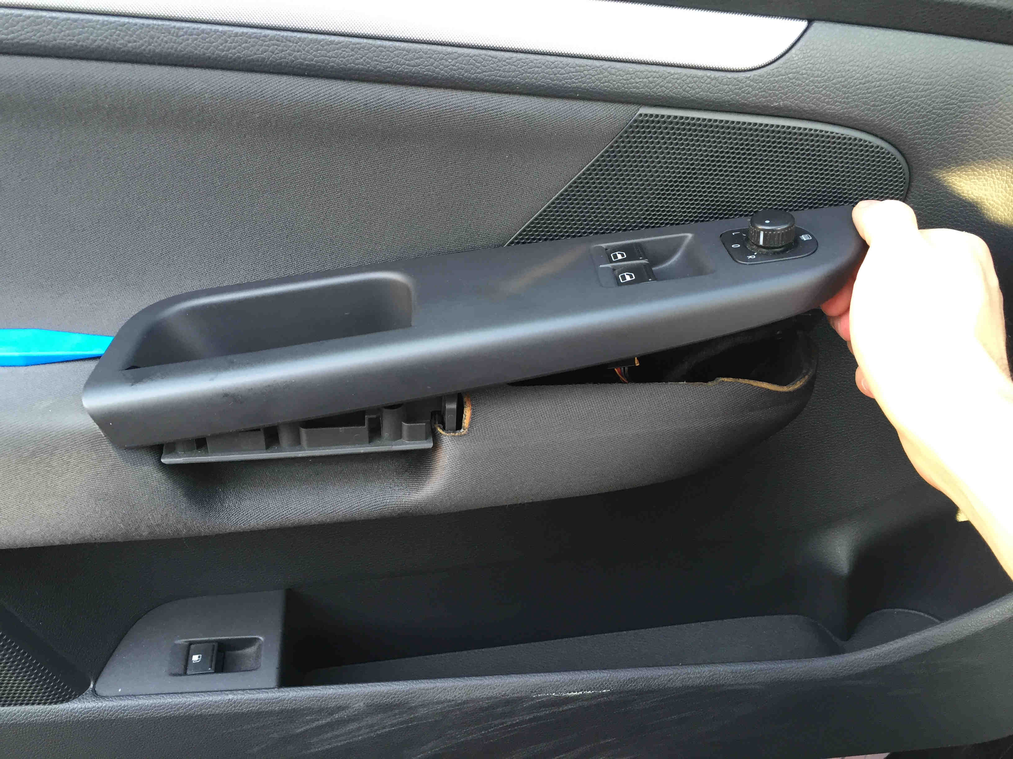 Golf 6 VI Türverkleidung Türpappe mit Fensterheber Schalter in